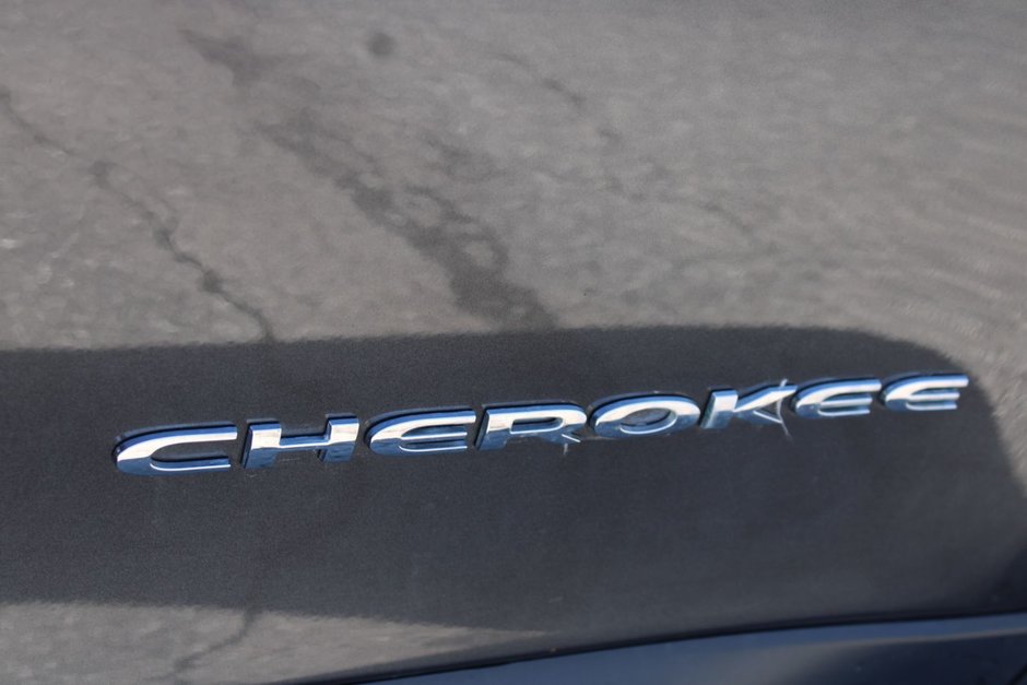 2016 Jeep Cherokee North
