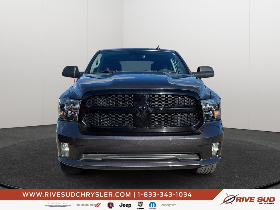 Ram 1500 Classic EXPRESS 4X4 CREW V8 2020