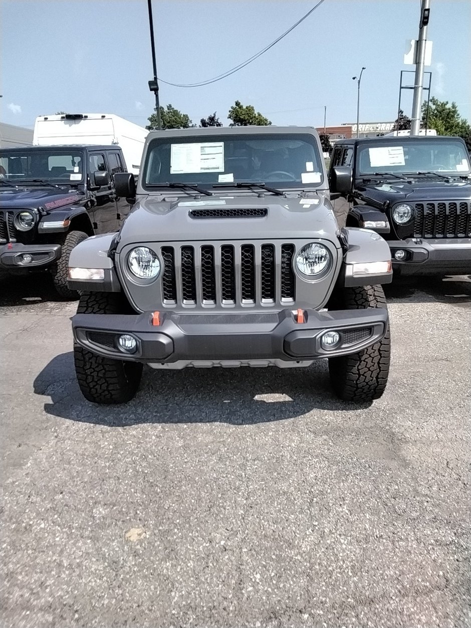 New 2023 Jeep Gladiator Mojave 4×4 Crew Cab in Waterville #PC0415