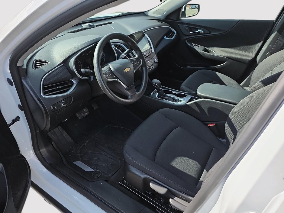 2024 Chevrolet Malibu LS-7