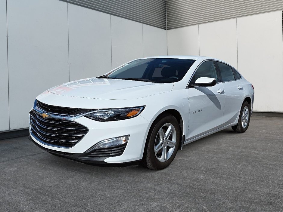 Chevrolet Malibu LS 2024 à Rivière-du-Loup, Québec