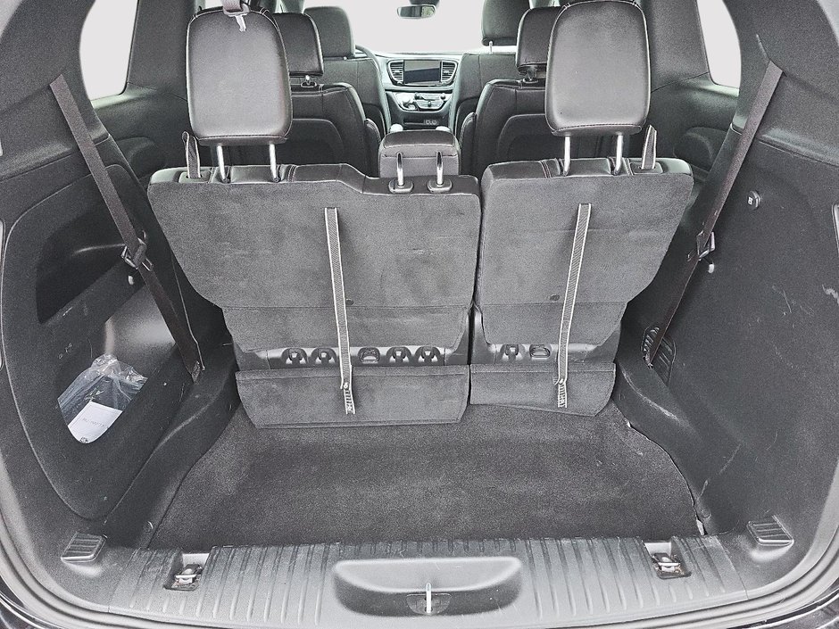 2024 Chrysler PACIFICA Touring L-5