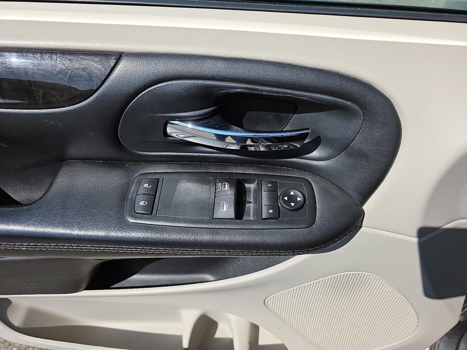 2015 Dodge Grand Caravan Adapté-9