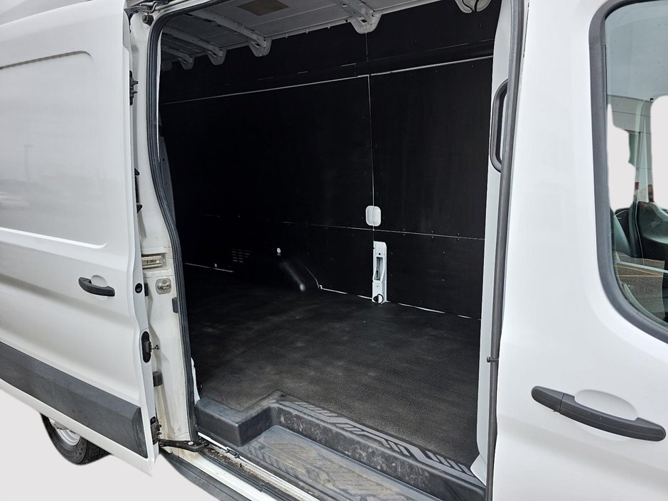 2023 Ford Transit Cargo Van T250-5