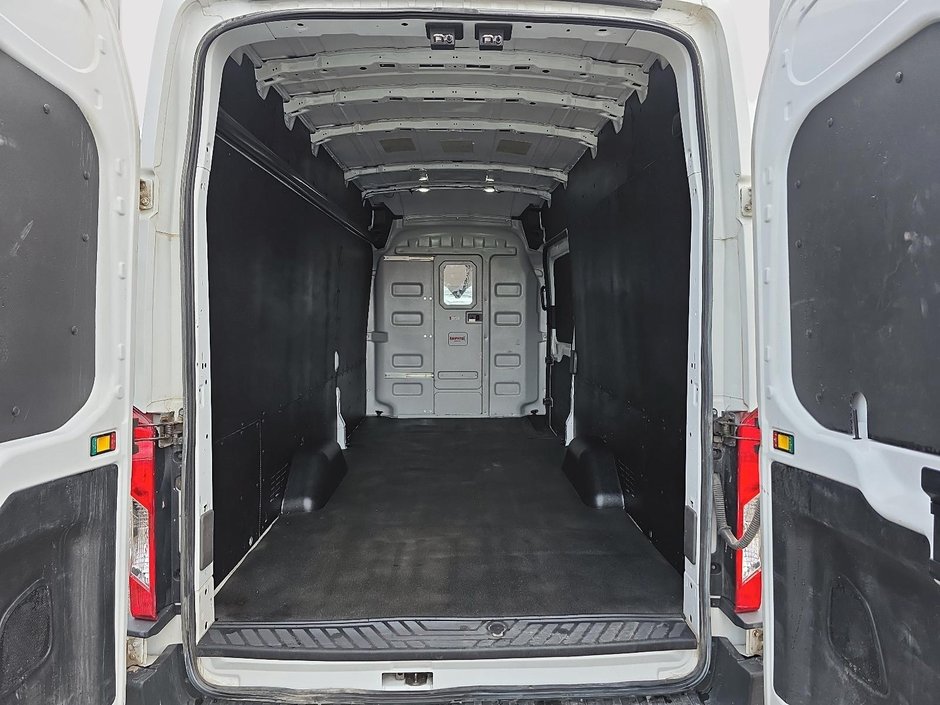 2023 Ford Transit Cargo Van T250-15