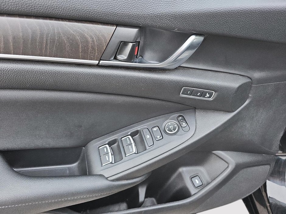 Honda Accord EX-L 2019-8