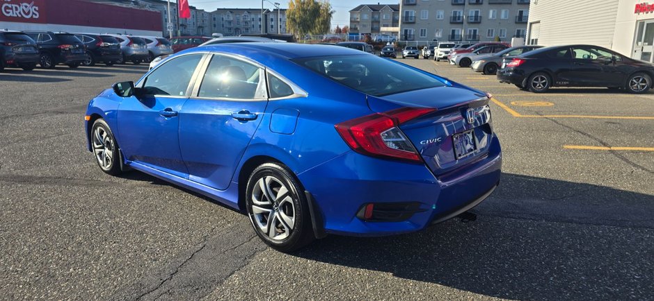 2016 Honda CIVIC SDN LX-7