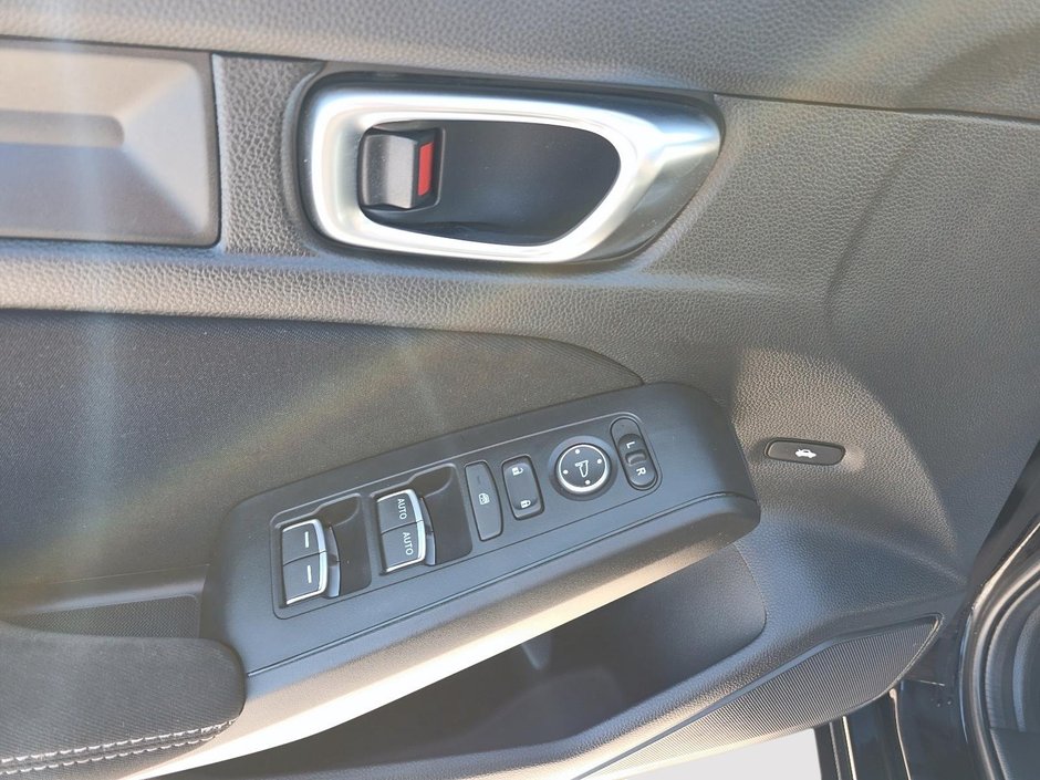 Honda Civic LX 2022-9