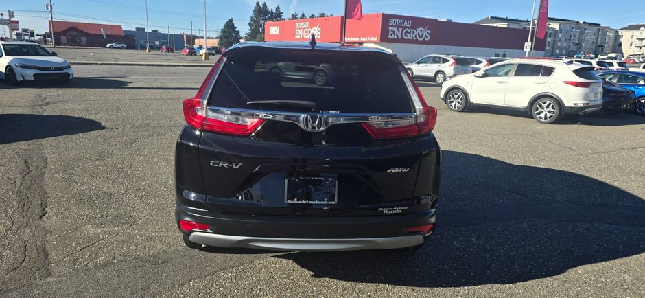 Honda CR-V LX AWD  2017-6