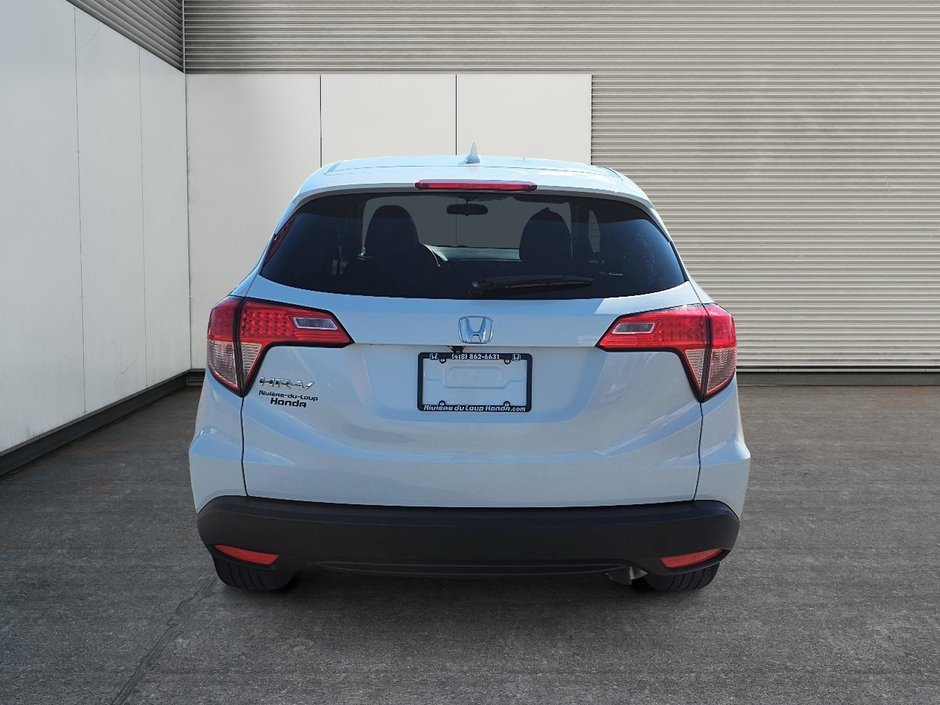 2016 Honda HR-V EX 2WD-2