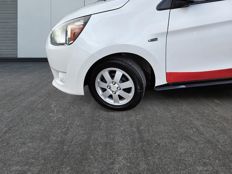Mitsubishi MIRAGE SE  2015-6