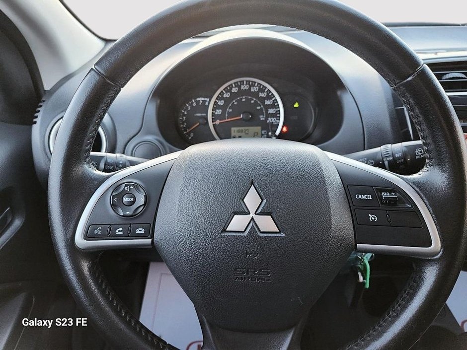 Mitsubishi MIRAGE SE  2015-10