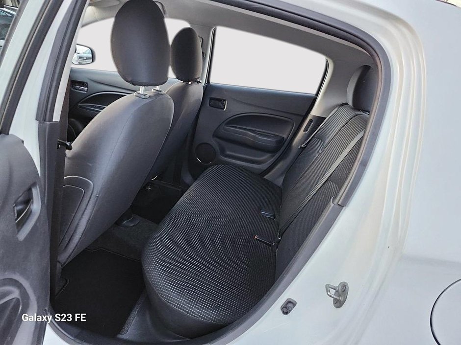 Mitsubishi MIRAGE SE  2015-8