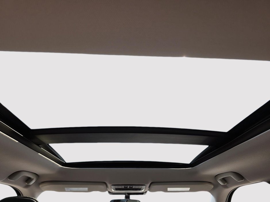 2024 Mitsubishi Outlander LE PHEV-14