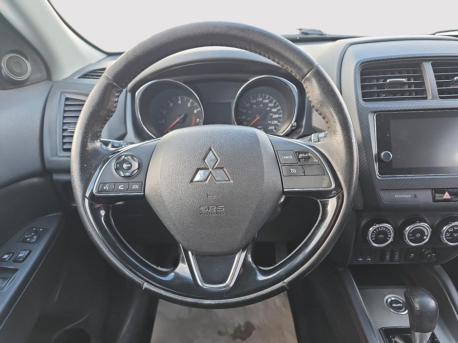 2018 Mitsubishi RVR SE-8