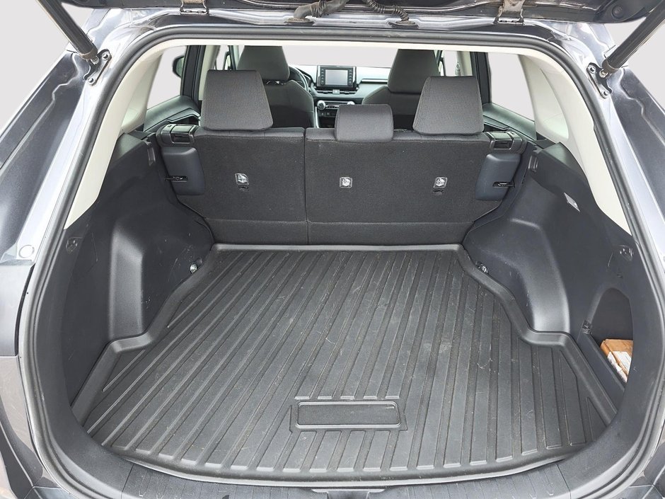 2019 Toyota RAV4 XLE-5