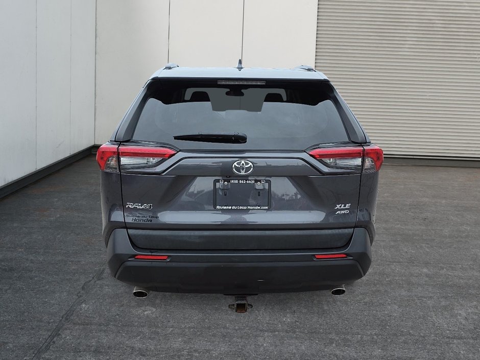 2019 Toyota RAV4 XLE-2
