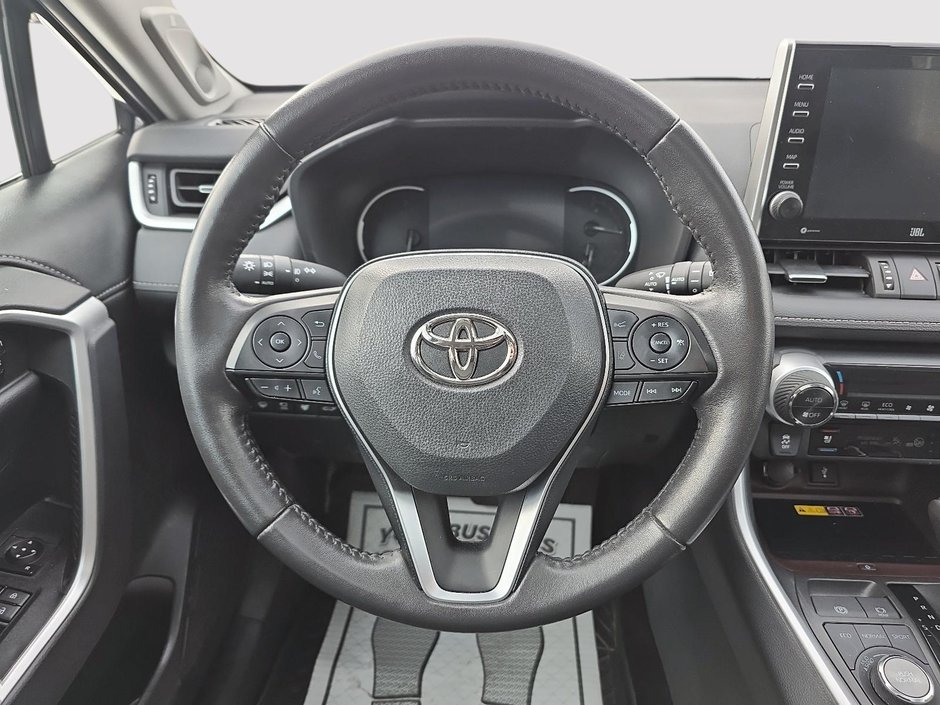 2022 Toyota RAV4 Limited-10