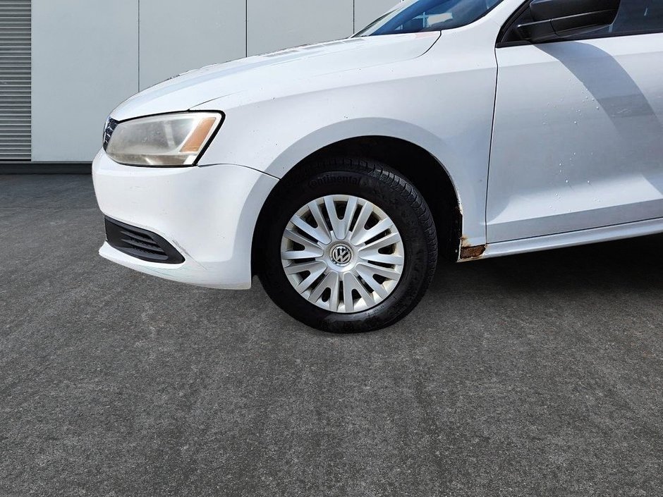 Volkswagen JETTA TRENDLINE  2013-5