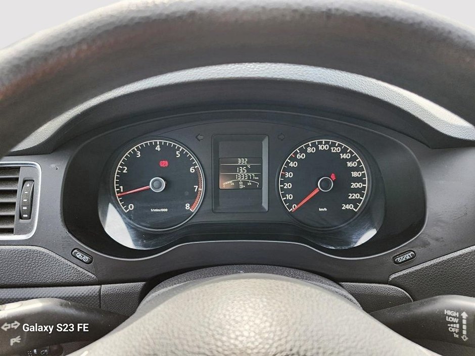 Volkswagen JETTA TRENDLINE  2013-12