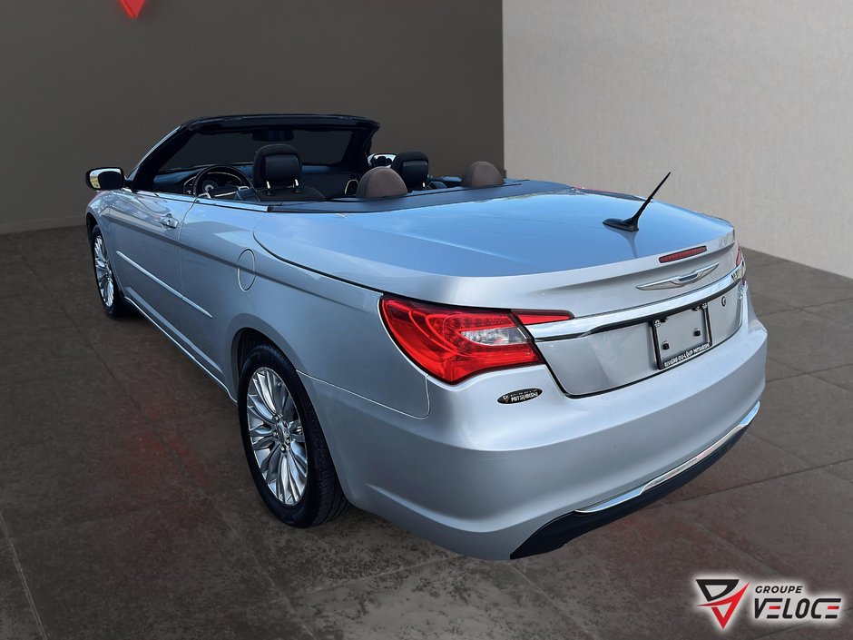 2011 Chrysler 200 *TOURING CONVERTIBLE*-9