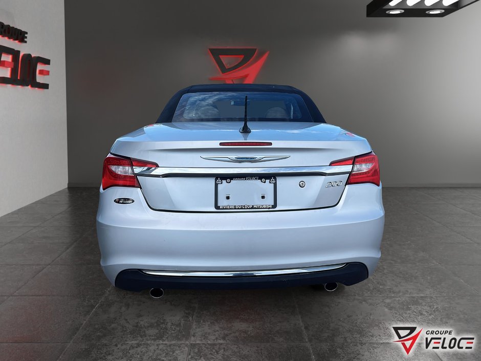 2011 Chrysler 200 *TOURING CONVERTIBLE*-4