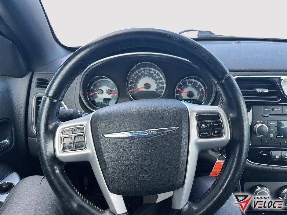 2011 Chrysler 200 *TOURING CONVERTIBLE*-6