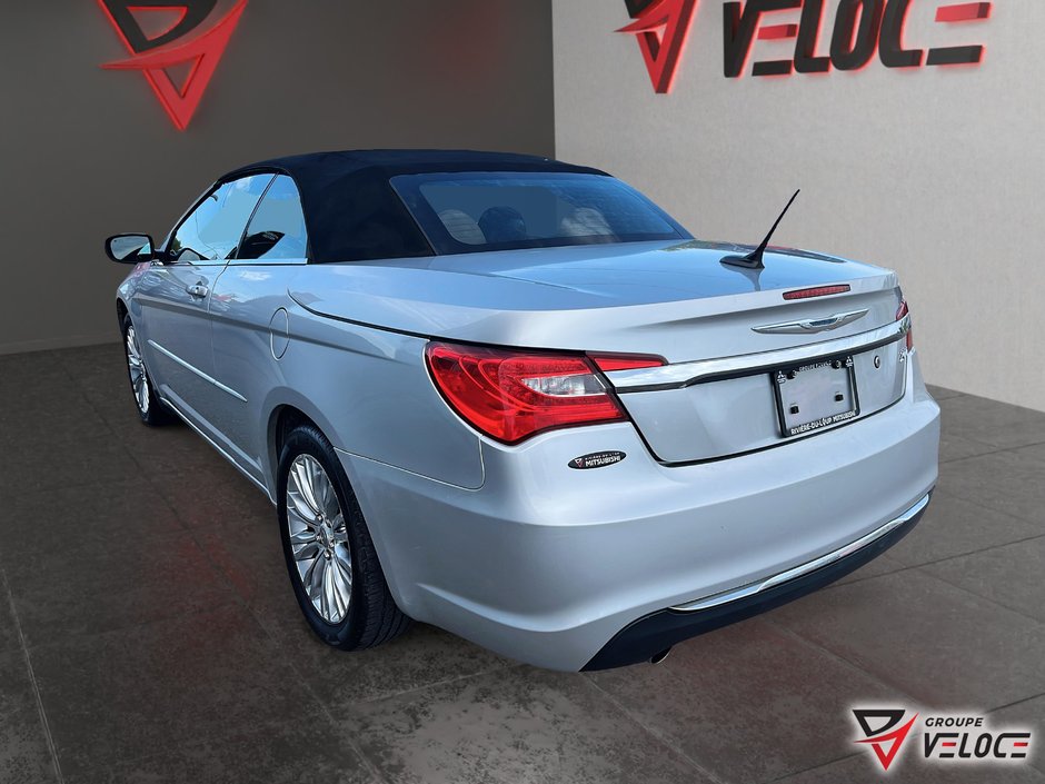 2011 Chrysler 200 *TOURING CONVERTIBLE*-3