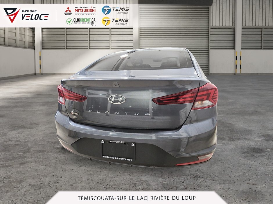 Hyundai Elantra Essential *MANUEL CRUISE, AIR CLIMATISÉ* 2019-4