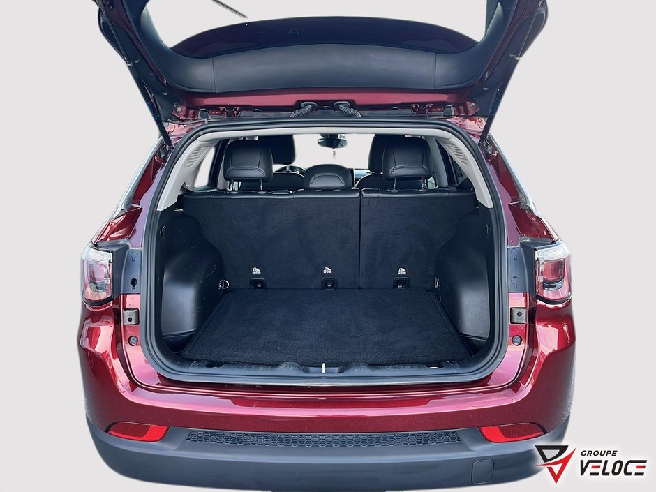 Jeep Compass North 2022-3