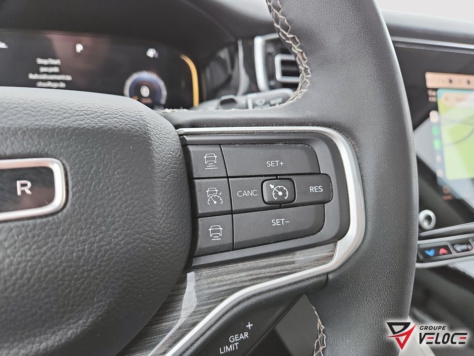 Jeep Wagoneer Series II 2022-12