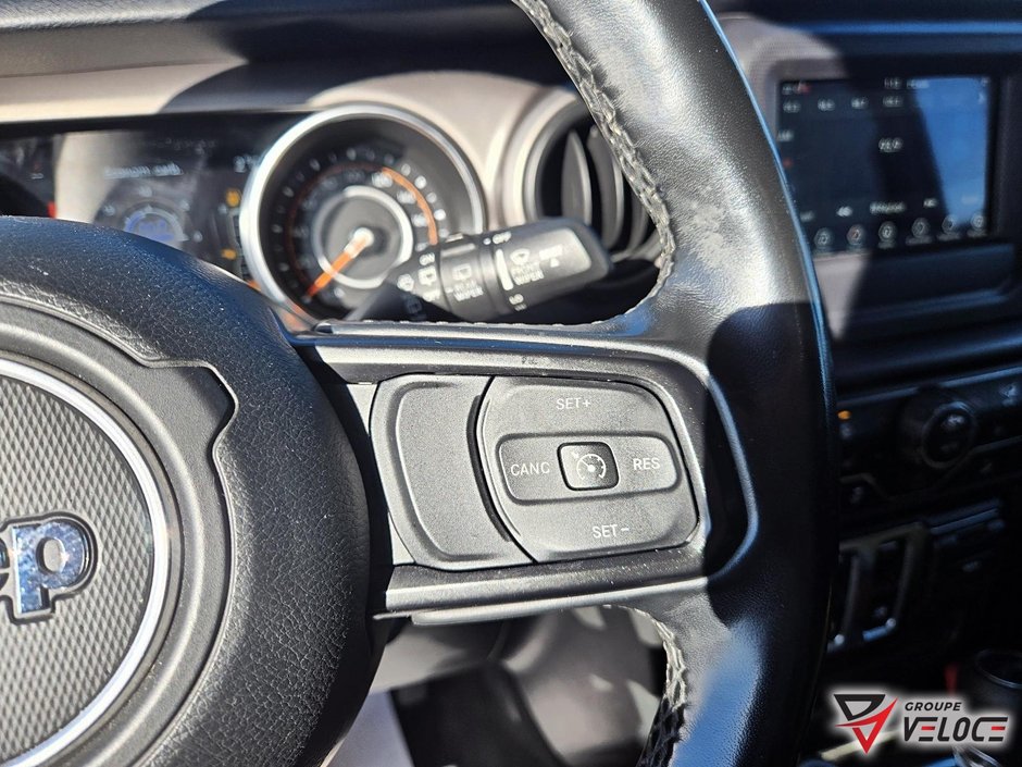 Jeep Wrangler Sport S 2020-13