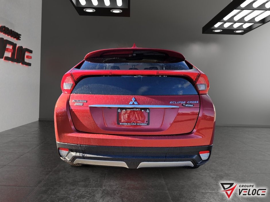 2018 Mitsubishi ECLIPSE CROSS ES-6