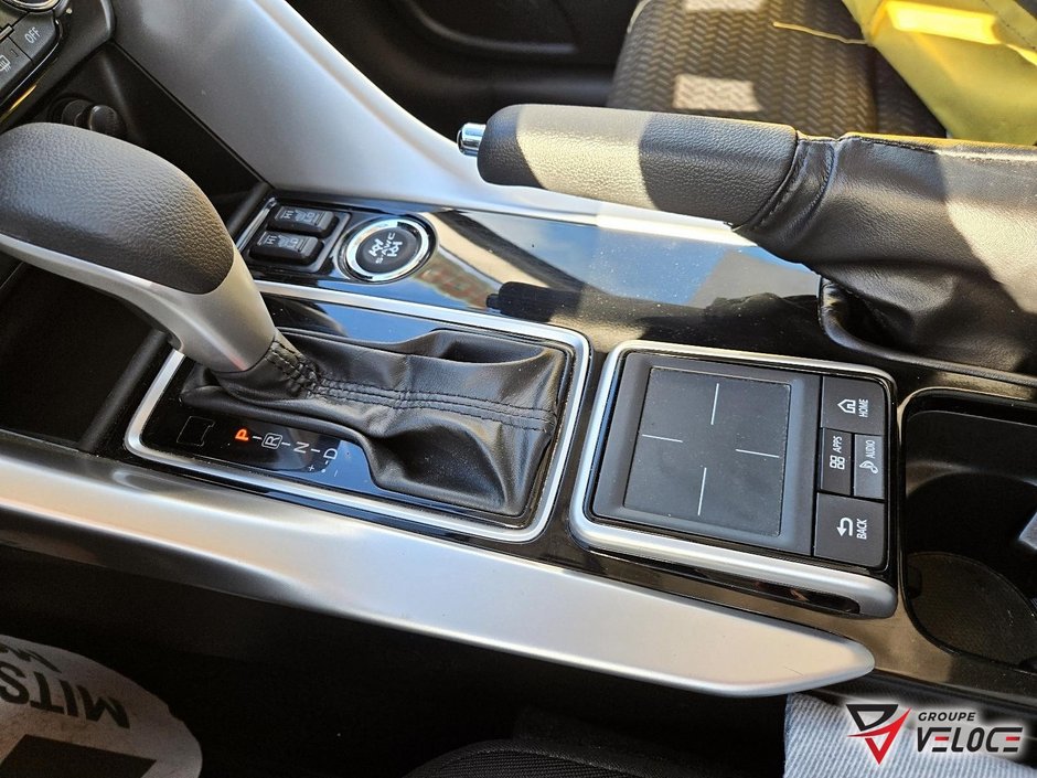 2018 Mitsubishi ECLIPSE CROSS ES-20