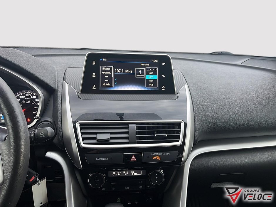 2018 Mitsubishi ECLIPSE CROSS ES-8