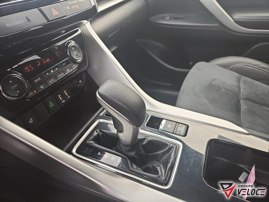 Mitsubishi ECLIPSE CROSS LE *VOLANT CHAUFFANT, AWD, CUIR/SUÈDE 2022-14
