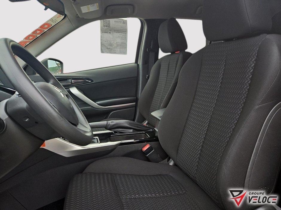 Mitsubishi ECLIPSE CROSS ES *AWD, ÉCRAN, SIÈGES CHAUFFANTS* 2024-8