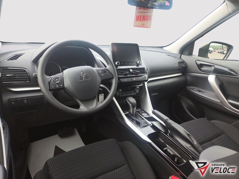 Mitsubishi Eclipse Cross ES 2026-8