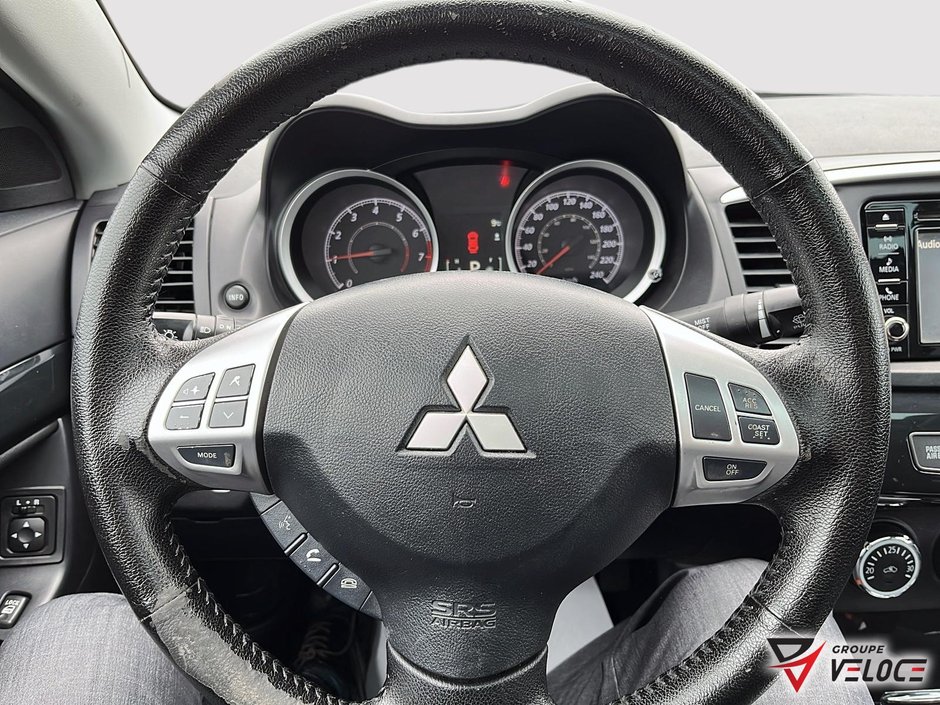 Mitsubishi Lancer SPECIAL EDITION 2017-6