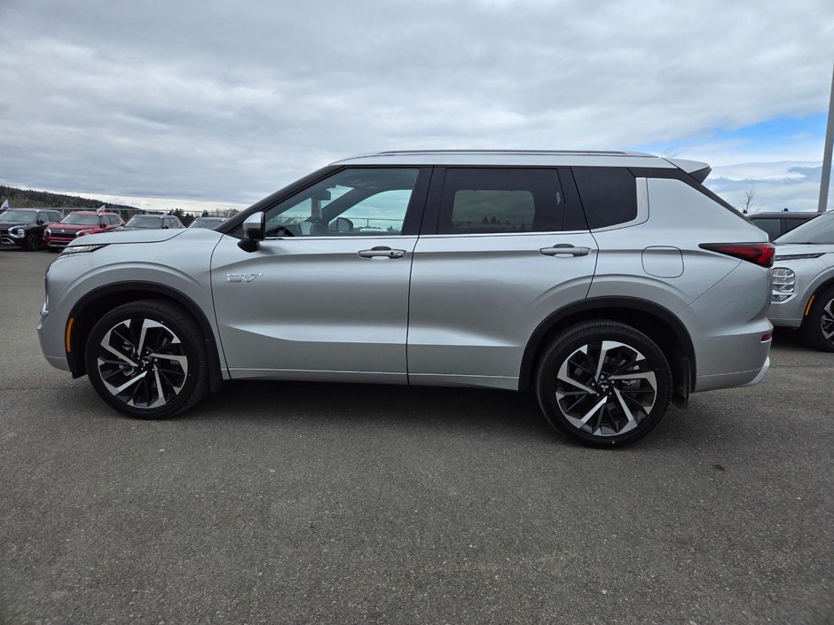 Mitsubishi OUTLANDER PHEV GT S-AWC 2025-2