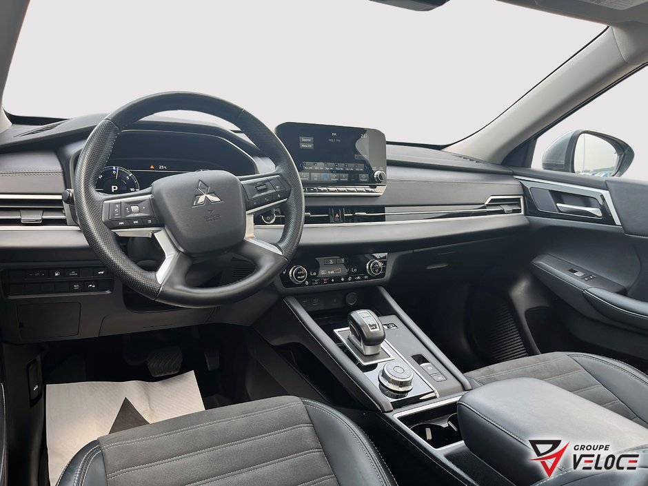 2024 Mitsubishi Outlander Plug-In Hybrid *LE TOIT PANO, CRUISE INTELLIGENT*-6