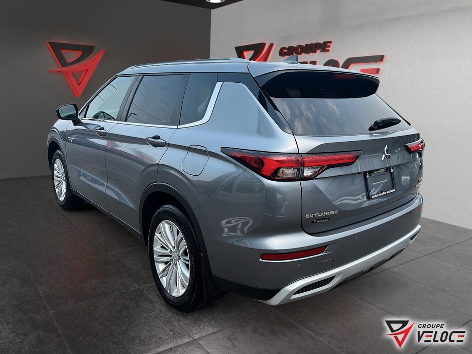 2024 Mitsubishi Outlander Plug-In Hybrid *LE TOIT PANO, CRUISE INTELLIGENT*-3