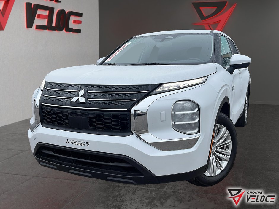 2024 Mitsubishi Outlander Plug-In Hybrid *ES SIEGES CHAUFFANT BLUETOOTH in Riviere-du-Loup, Quebec