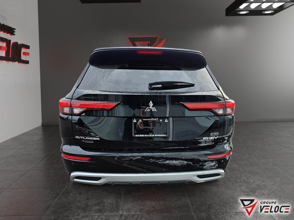 Mitsubishi Outlander Plug-in Hybrid SE S-AWC 2025-4