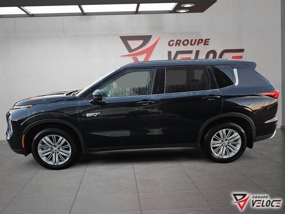 2025 Mitsubishi Outlander Plug-in Hybrid LE S-AWC-2