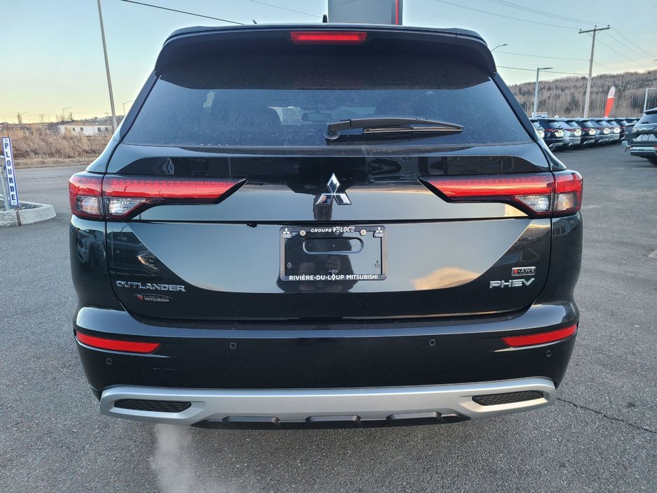 2025 Mitsubishi Outlander Plug-In Hybrid GT-3