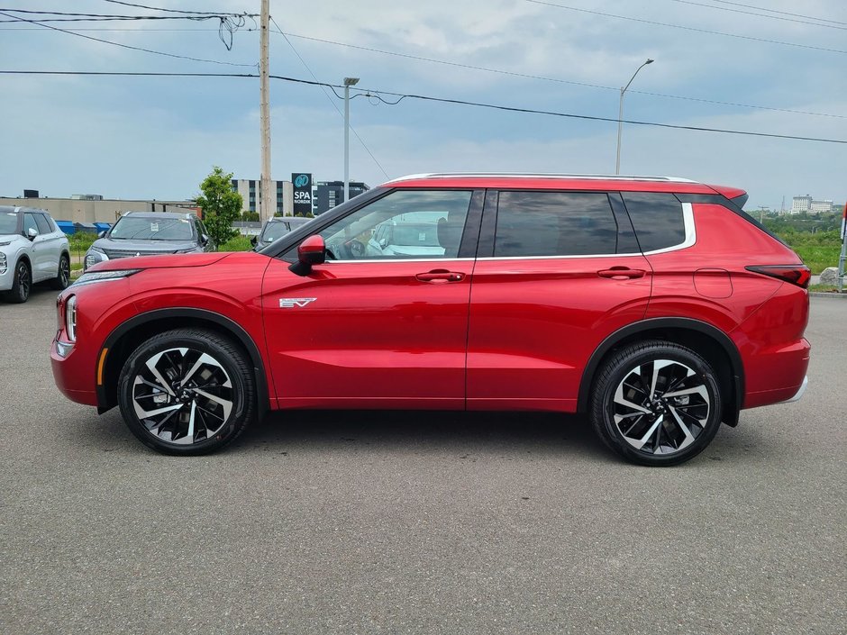 2025 Mitsubishi Outlander Plug-In Hybrid GT-2