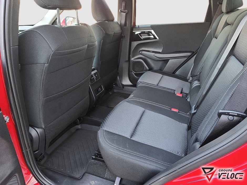 Mitsubishi Outlander Plug-In Hybrid SE 2025-6