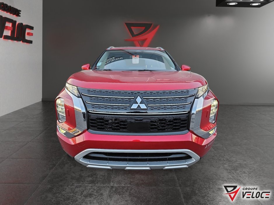 Mitsubishi Outlander Plug-In Hybrid SE 2025-1