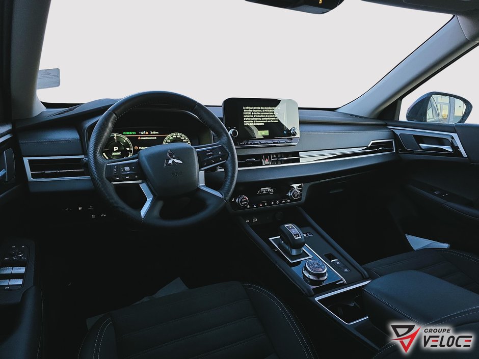 2025 Mitsubishi Outlander Plug-In Hybrid LE-7